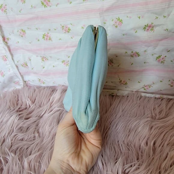 Vintage Powder Blue Clutch Purse - Picture 6 of 16